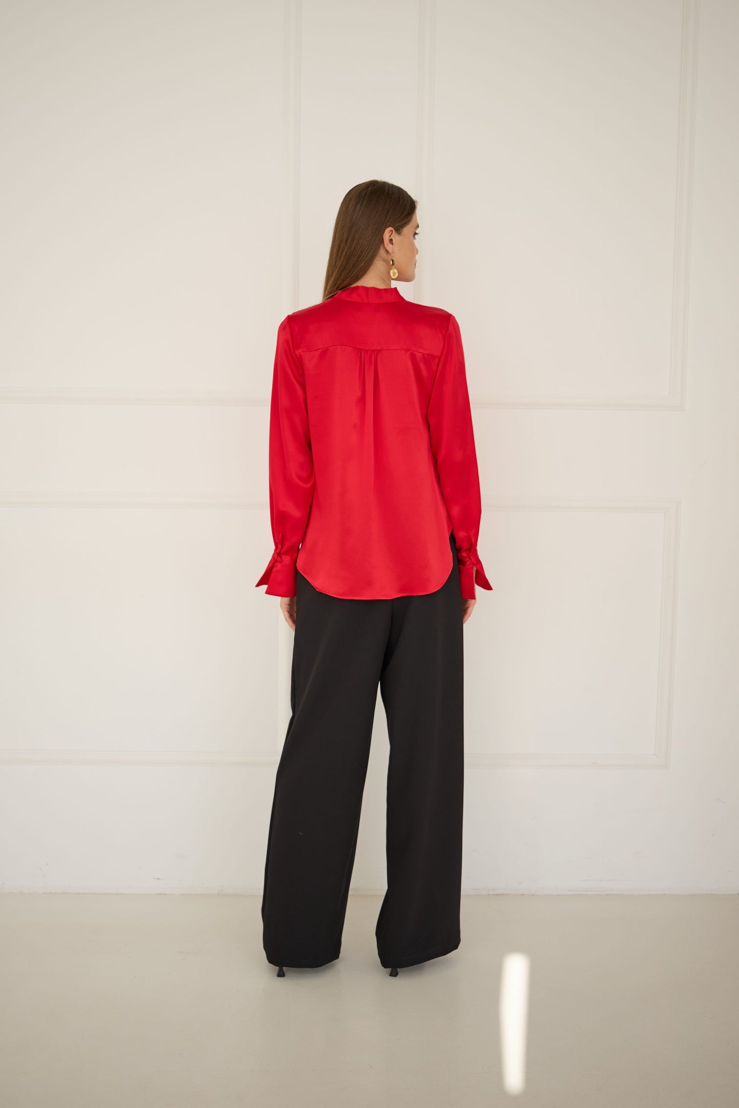 Jedwabna bluzka z szarfą czerwona